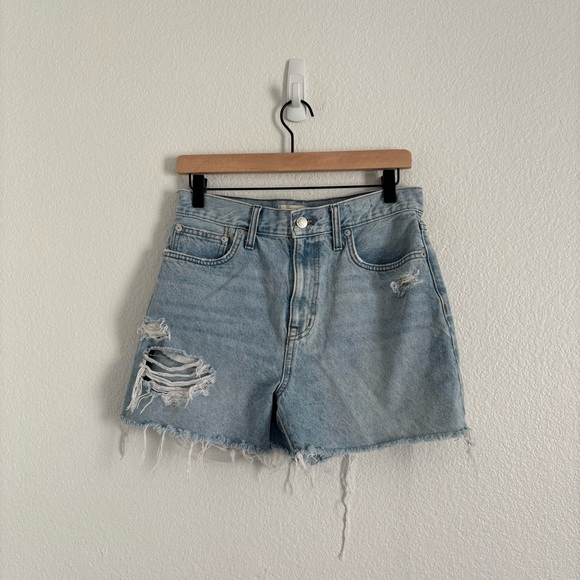 Madewell Pants - Madewell Women's Size 28 Blue Distressed The Mom Jean Short